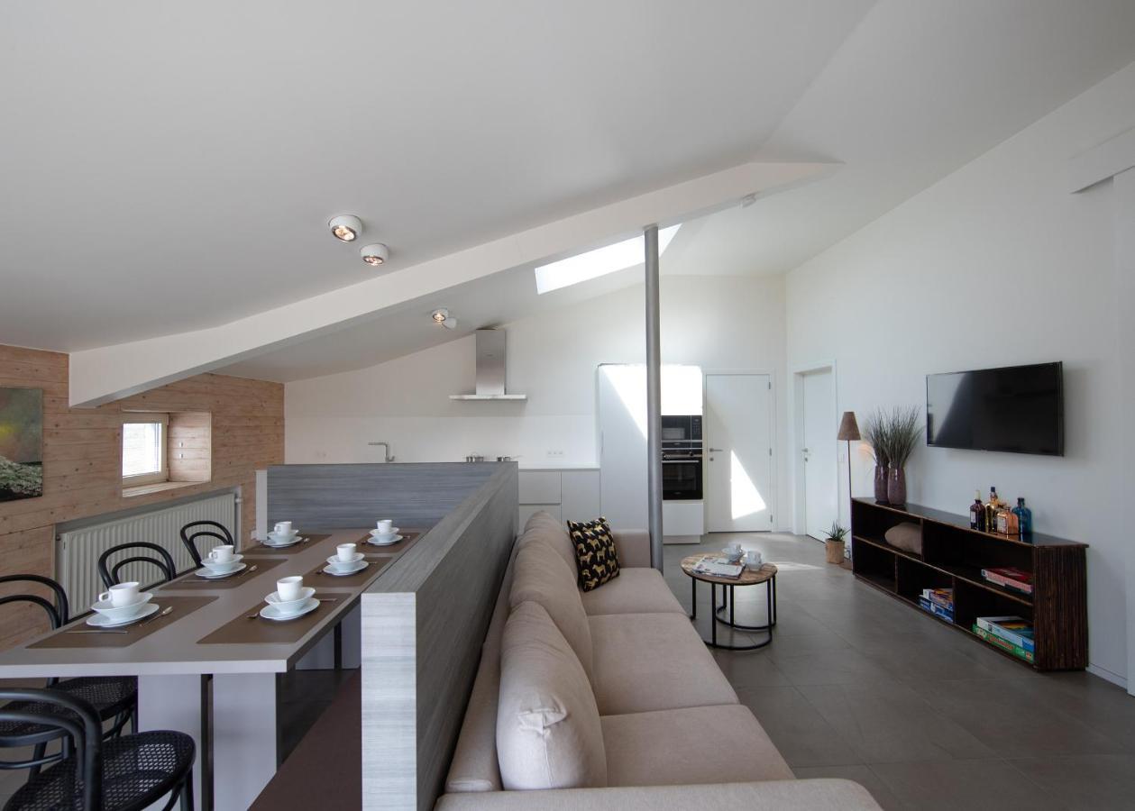 Landelijk Vakantiehuis In Diksmuide Met Een Tuin En Vijver المظهر الخارجي الصورة