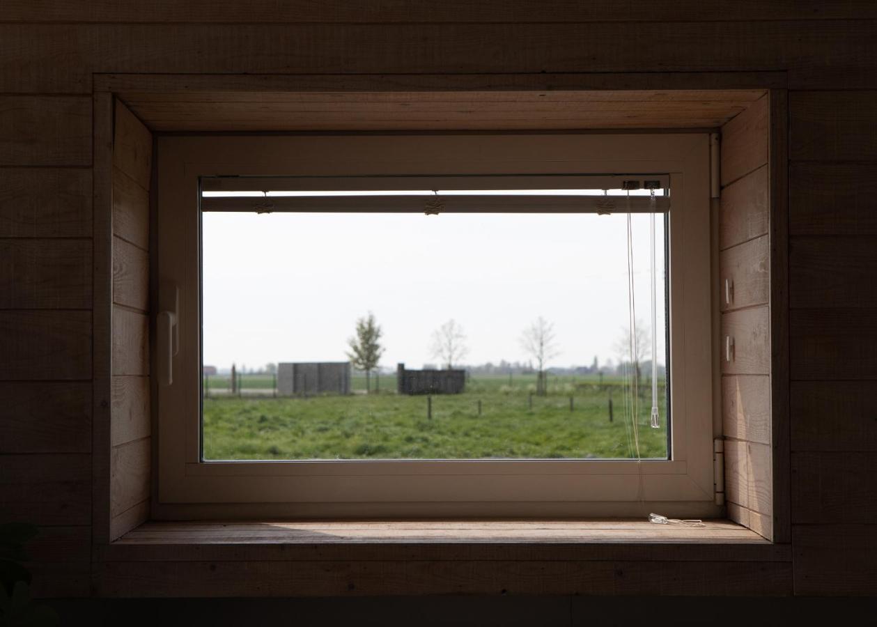 Landelijk Vakantiehuis In Diksmuide Met Een Tuin En Vijver المظهر الخارجي الصورة
